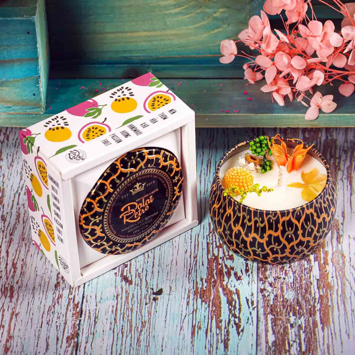 Nến thơm hộp thiết hoa văn: Chanh dây Passion fruit